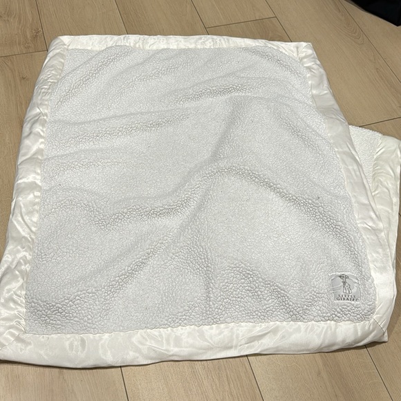 TWO LITTLE GIRAFFE MY FIRST BLANKET WHITE - Picture 3 of 3